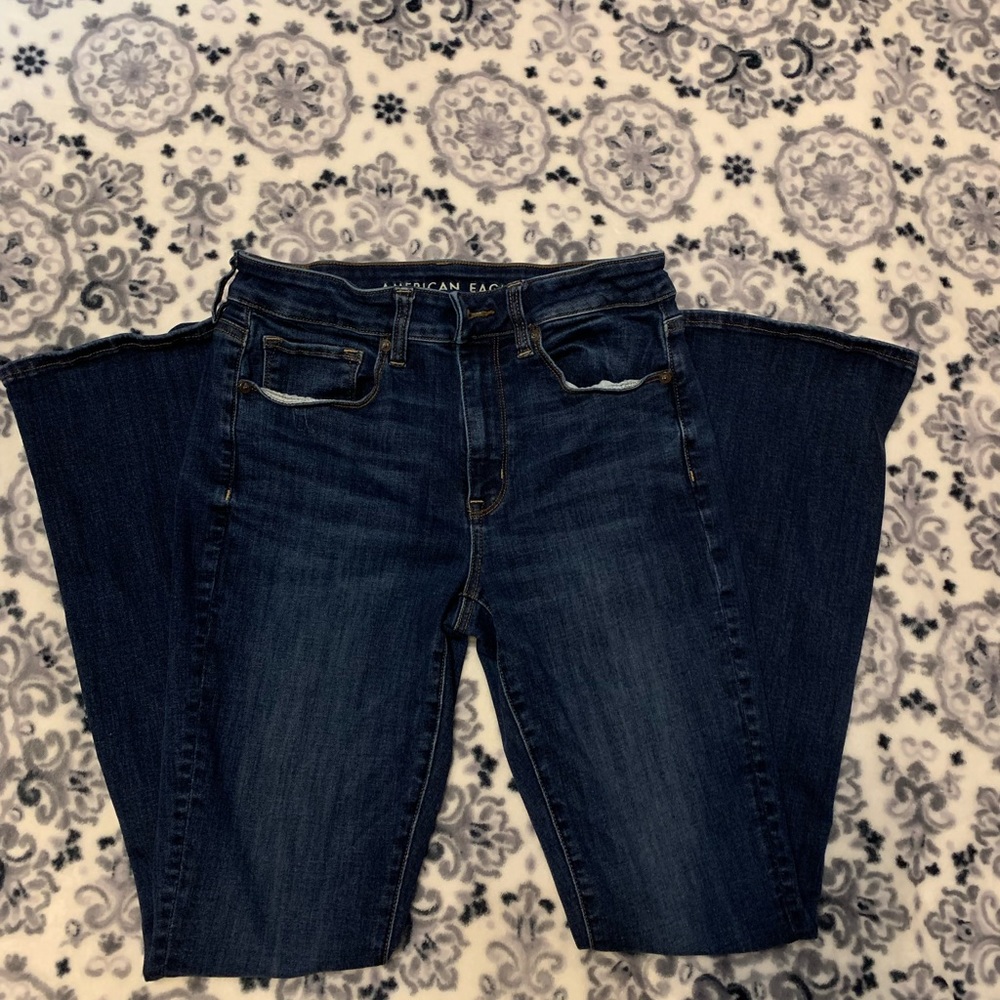 American eagle hi-rise skinny kick jeans.